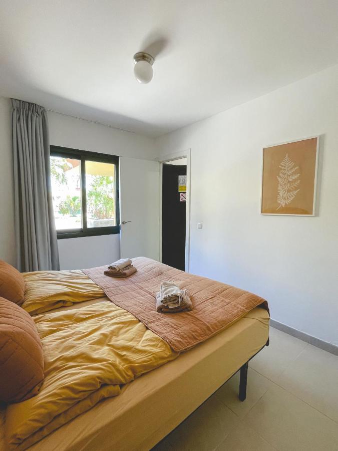 Seaside Apartment Corralejo : A Cozy Holiday Home In A Peaceful Well Located Green Complex Extérieur photo