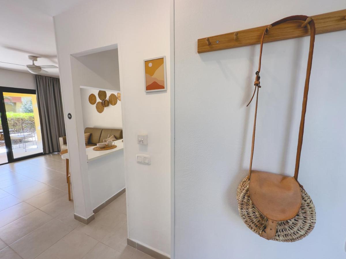 Seaside Apartment Corralejo : A Cozy Holiday Home In A Peaceful Well Located Green Complex Extérieur photo