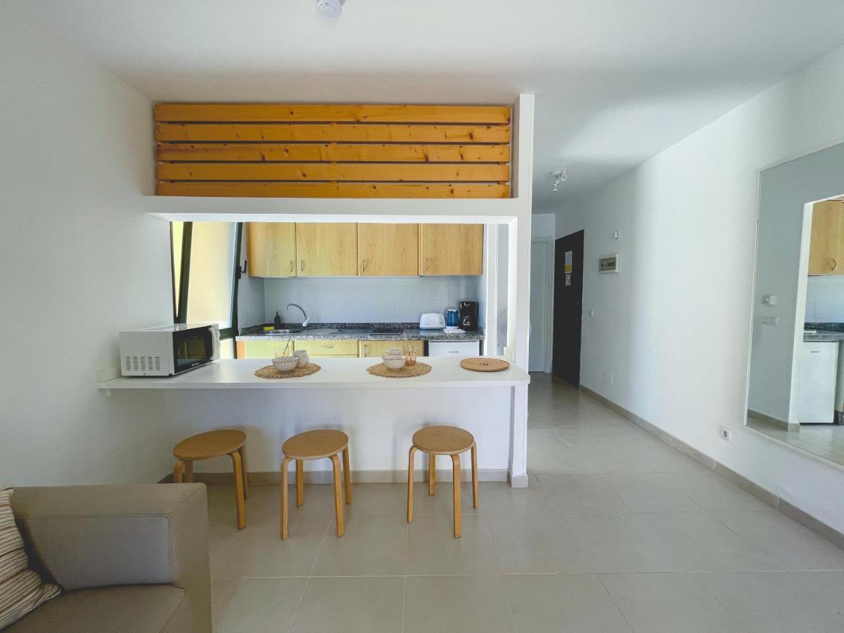 Seaside Apartment Corralejo : A Cozy Holiday Home In A Peaceful Well Located Green Complex Extérieur photo